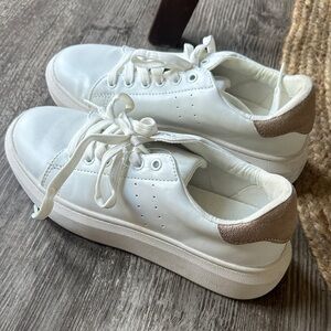 Time and Tru Memory Foam White and Tan Sneakers